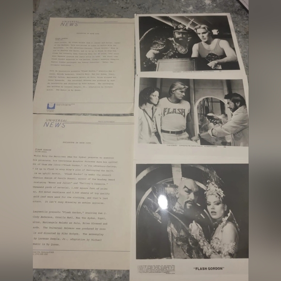 2 @ Flash Gordon  Universal Studio Production Notes  3 Photo Stills 1980 - Picture 1 of 6